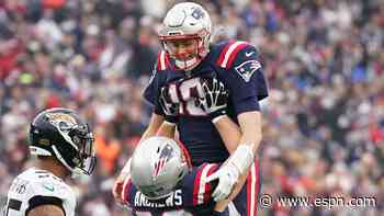 Mac Jones shares smiles with Bill Belichick in Patriots' blowout win