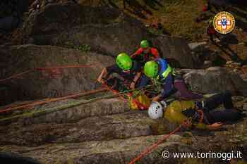 Sauze d'Oulx, escursionista finisce in una scarpata: difficile l'opera di recupero del Soccorso Alpino - TorinOggi.it