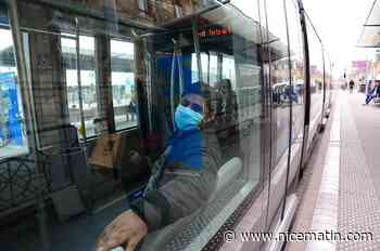On peut manger et boire "rapidement" dans les transports, dit Djebbari