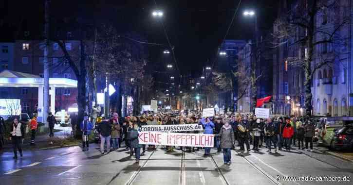 3000 Menschen bei Corona-Protest in Nürnberg auf der Straße