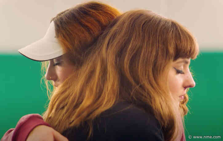 Let’s Eat Grandma kick off 2022 with heady new track ‘Happy New Year’