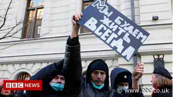 Memorial: Russia’s civil rights group uncovering an uncomfortable past