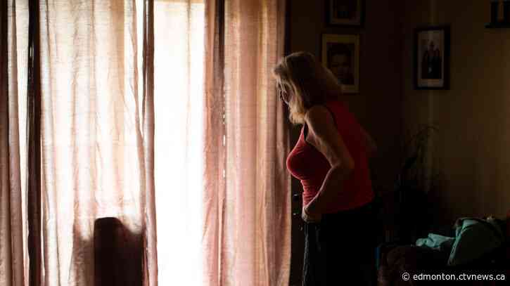 Alberta's isolation period for COVID-19 cases drops from 10 days to five today