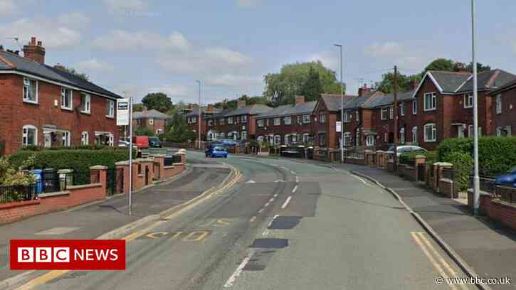 Dylan Scanlon named as boy found dead in Oldham - BBC News