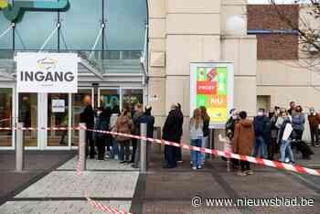 Hier was het op de koppen tijdens eerste soldendag: “Deuren even moeten sluiten want maximumcapaciteit bereikt”