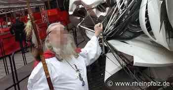 Waffen gehortet: „Nazi-Gandalf“ kommt vor Gericht - Mannheim - Rheinpfalz.de