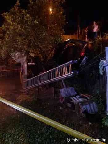 Escada é arremessada contra senhora após acidente em Ituporanga - Misturebas