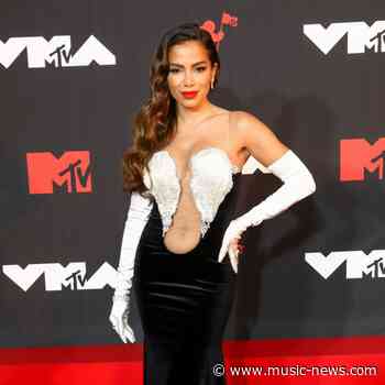 Anitta signs with Sony Music Publishing