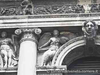 Venezia, in piazza San Marco crolla un pezzo dell’ala di un angelo - Corriere della Sera