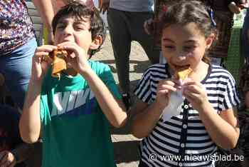 Wijkwerking Hagelkruis bakt pannenkoeken voor de hele buurt - nieuwsblad.be