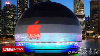 Apple becomes first firm to hit $3tn market value
