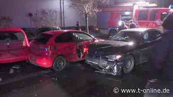 Parkplatz-Unfall in Fulda: 18-Jährige schrottet neuen BMW bei wildem Fahrmanöver - t-online