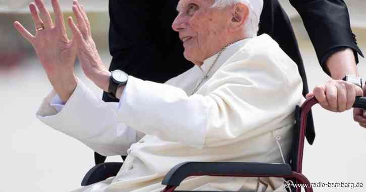 Bericht: Kirchendokument belastet früheren Papst Benedikt