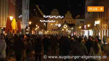An Corona-Protestmärschen in Augsburg wird Kritik laut – und am Kurs der Stadt