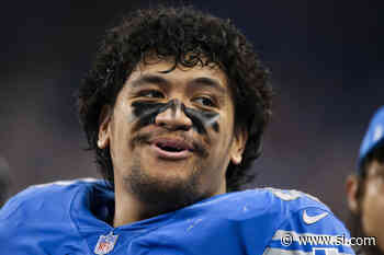 Penei Sewell, Taylor Decker, Austin Bryant Placed on Reserve/COVID-19 List - Sports Illustrated