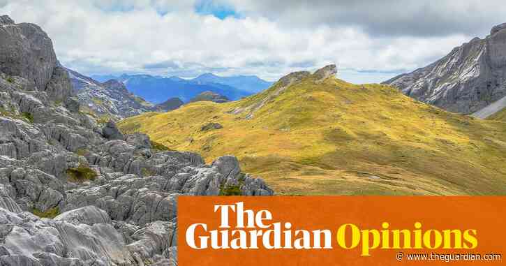 Mount Owen was beautiful, the views majestic but halfway up I decided I needed a nap | Naomi Arnold