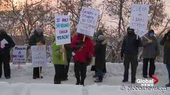 Concordia University of Edmonton Faculty Association on strike in frigid January cold