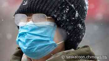 2 surgical masks better than 1 cloth mask, Sask. microbiologist says
