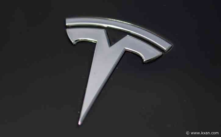 Tesla gathers paperwork to open Austin-area factory