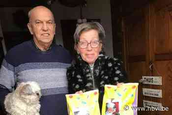 Bestuur Okra Kanne brengt eindejaarsgeschenkjes naar leden (Riemst) | Het Belang van Limburg Mobile - Het Belang van Limburg