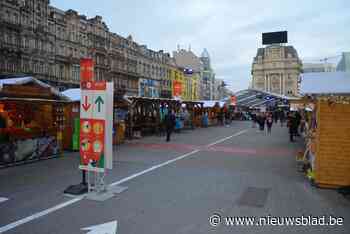 Toch nog een klein beetje Winterpret in Brussel: chalets op het De Brouckèreplein blijven voorlopig staan - Het Nieuwsblad