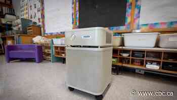 Calls grow for HEPA air filters in Canadian classrooms