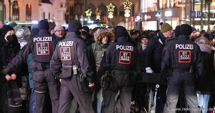 Polizeisperre bei Protesten gegen Corona-Maßnahmen