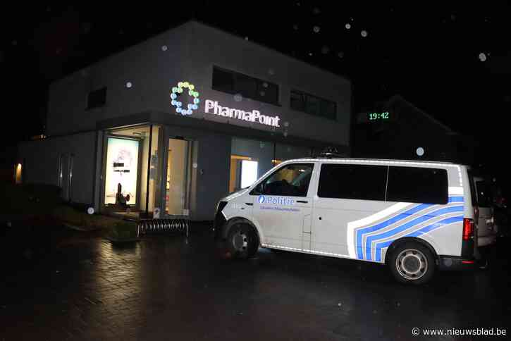 Twee mannen overvallen apotheek Pharma Point: geen gewonden
