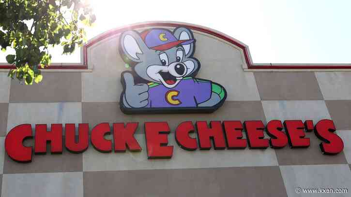 Texas father shot to death while taking daughter's birthday cake into Chuck E. Cheese