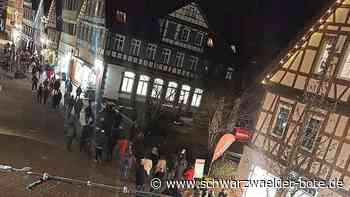 Spaziergänge in Calw - Immer mehr Maßnahmen-Gegner auf den Straßen - Schwarzwälder Bote