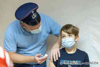 Aangepaste muziek en meer tijd per prik: vaccinatiecentra vanaf half januari in kindvriendelijk jasje voor jongste bezoekers