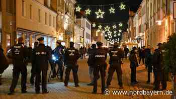 Polizei-Sperren und Personenkontrollen bei "Spaziergang" in Erlangen - Nordbayern.de