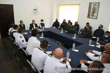 Da su respaldo José Luis Urióstegui a los buenos policías de Cuernavaca y los convoca a erradicar actos de corrupción - Diario de Morelos