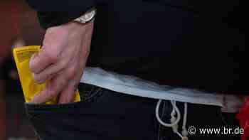 500 Blanko-Impfpässe bei Reichsbürger in Memmingen gefunden - BR24