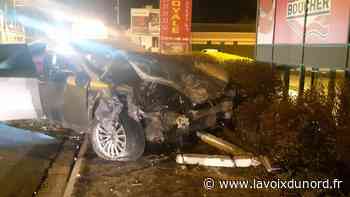 Arras : d'importants dégâts après une violente sortie de route avenue Winston-Churchill - La Voix du Nord