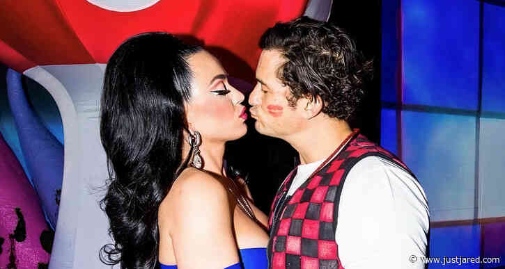 Katy Perry & Orlando Bloom Share a Kiss at Her Playland Party in Las Vegas!