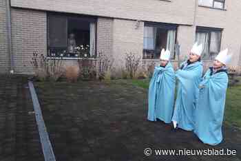 Driekoningen zingen voor bewoners Familiehof