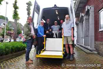 Handicar en Minder Mobielen Centrale zoeken chauffeurs om wie slecht ter been is te vervoeren