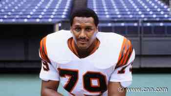 Former Notre Dame and Cincinnati Bengals star Ross Browner dies at age 67