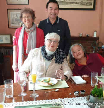 Ex-teachers and refugees enjoy lunch - Farnham Herald