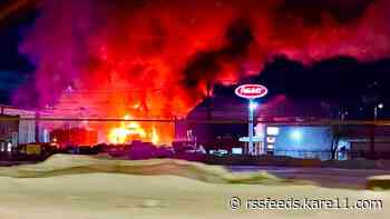 Massive warehouse fire closes Blatnik Bridge in Superior