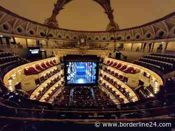 Bari, Capodanno al Petruzzelli: multati gli operatori di sala che hanno improvvisato il trenino - Borderline24.com