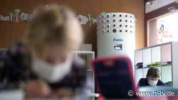 Beratung der Kultusminister: Ist Präsenzunterricht trotz Omikron verantwortbar? - n-tv.de - n-tv NACHRICHTEN