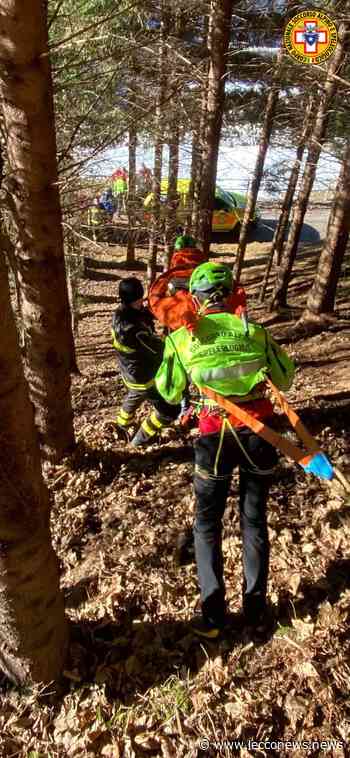 GEROLA/SCIVOLA NEL BOSCO E SBATTE CONTRO GLI ALBERI. CALOLZIESE SOCCORSA - Lecconews