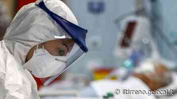 Prato, muore di Covid a 55 anni insegnante del Liceo artistico: non era vaccinata - Il Tirreno