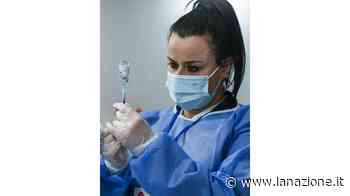 Scatta l’obbligo per duemila non vaccinati A Prato il record di prime e seconde dosi - LA NAZIONE