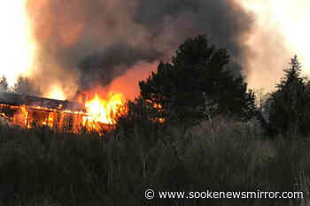 Suspicious fire in Alert Bay burns two homes, spreads to nearby bush - sookenewsmirror.com
