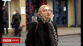 Covid: Woman defends filming inside Gloucester Royal Hospital in lockdown - BBC News