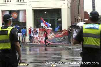 Unvaccinated tennis star spends his Christmas in immigration detention - Comox Valley Record