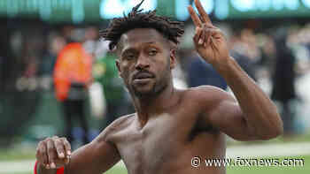 Antonio Brown shares his side of Bucs outburst, plans to play again